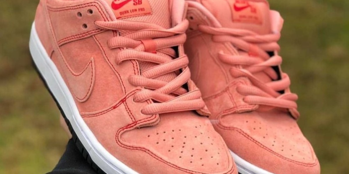 Nike Dunk Low SB Pink Pig: Celebratio Iconic Race Car